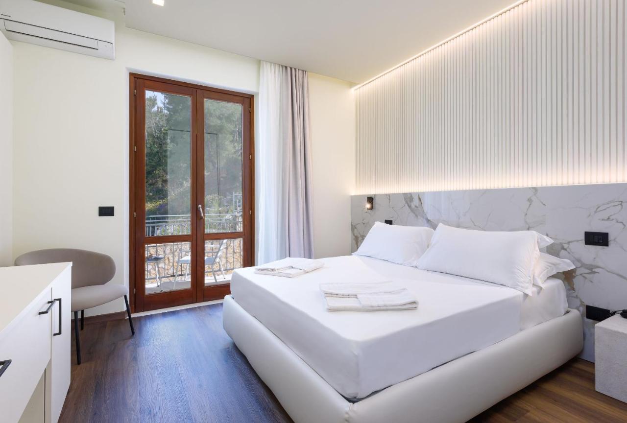 Albergo Auralba 산비토로카포 외부 사진